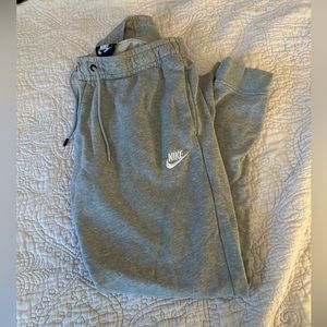 Grey nike sweats!!